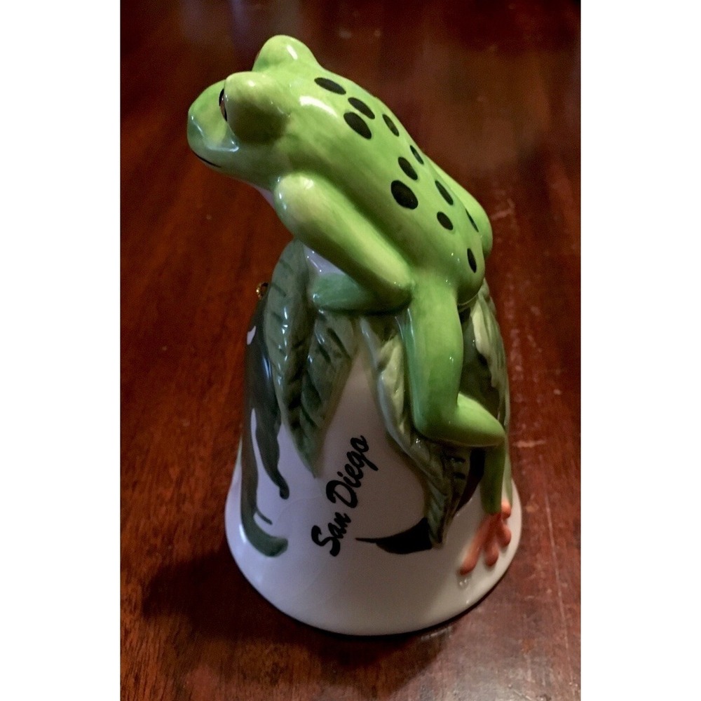 San Diego Souvenir Frog Bell Knick-Knack
